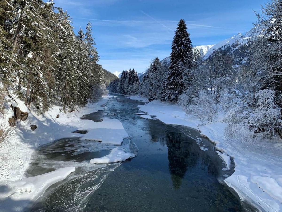 Haus Walch Bed & Breakfast Elbigenalp Dış mekan fotoğraf